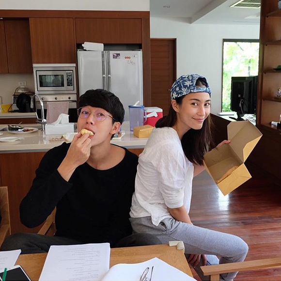 ดีเจพุฒ จุ๋ย วรัทยา